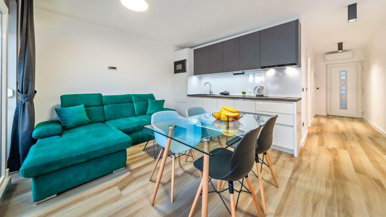 Sun & Salt Apartments Bibinje Extérieur photo