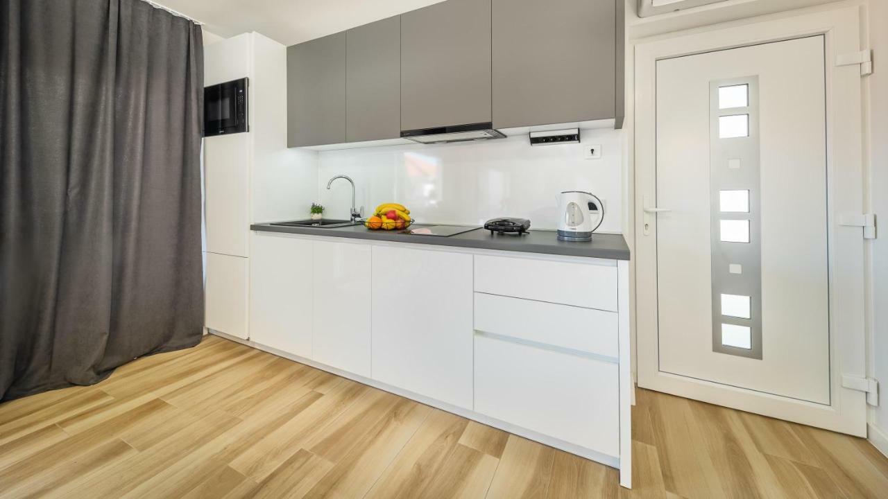 Sun & Salt Apartments Bibinje Extérieur photo