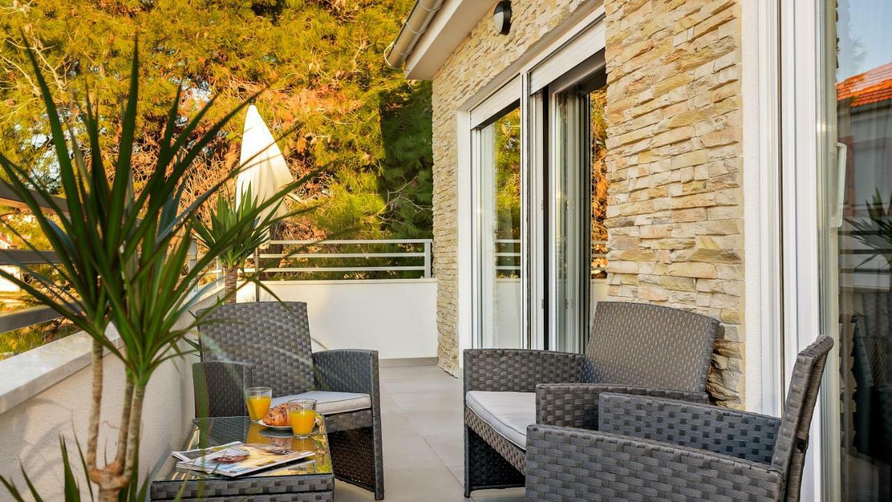 Sun & Salt Apartments Bibinje Extérieur photo